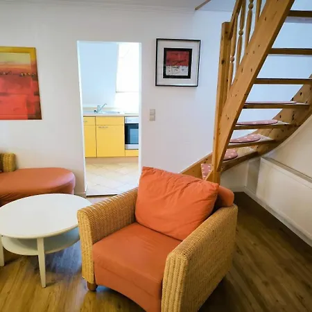 Ruhig Gelegenes Appartementhaus Mit Vso * Goehren (Ruegen)